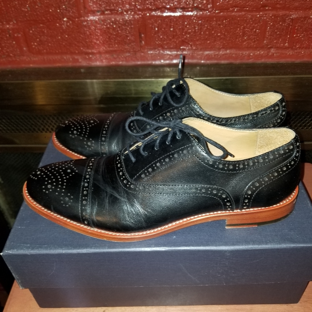 Shoes - Picture 2 of 3